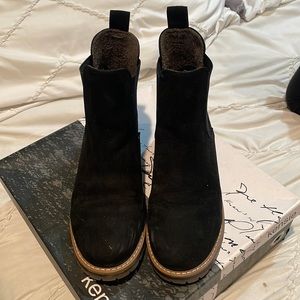 Kensie Black Suede Chelsea Boots SZ 7.5